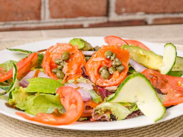 smoked salmon salad